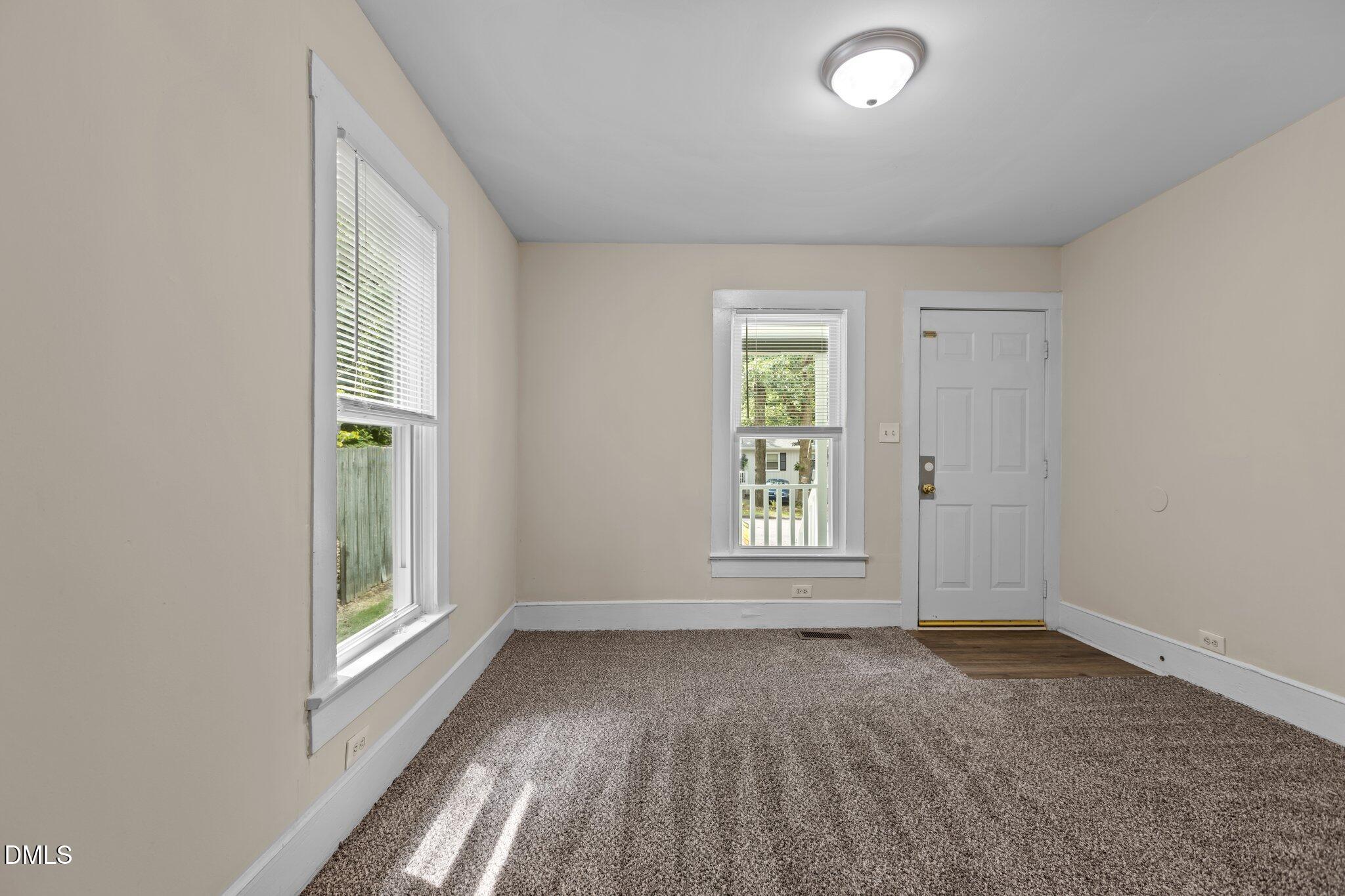 1006 Proctor Street Property Photo 6