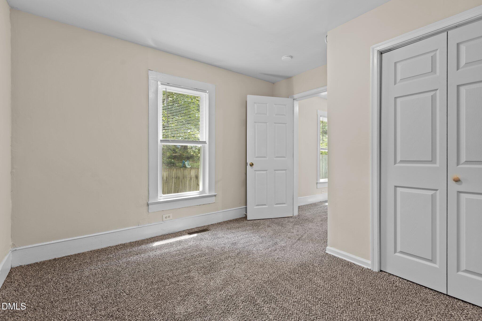 1006 Proctor Street Property Photo 9