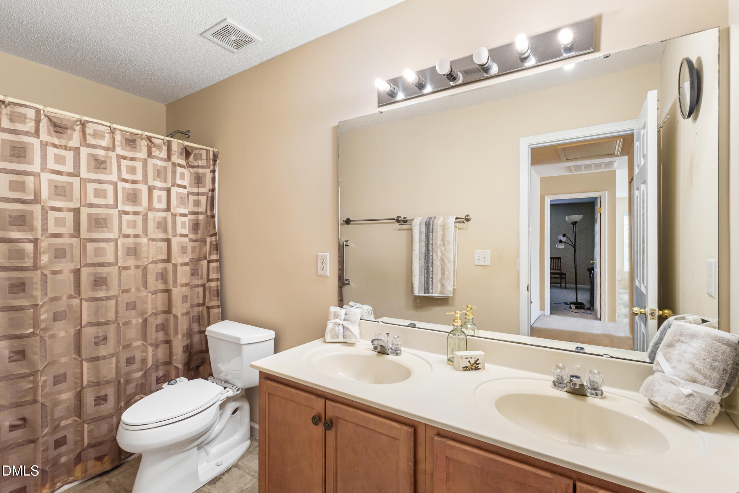 3748 Charleston Park Drive Property Photo 19