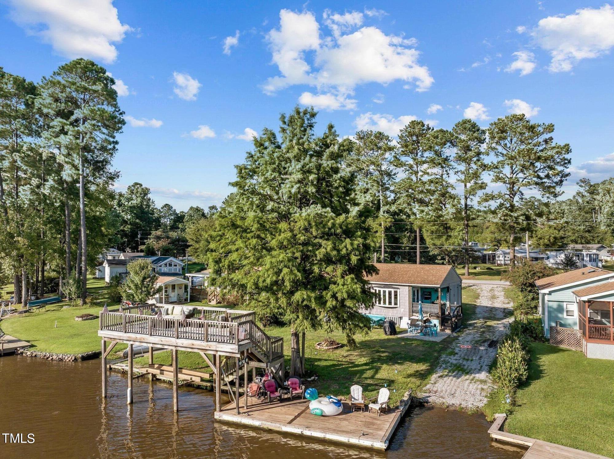 1583 Sagamore Drive Property Photo