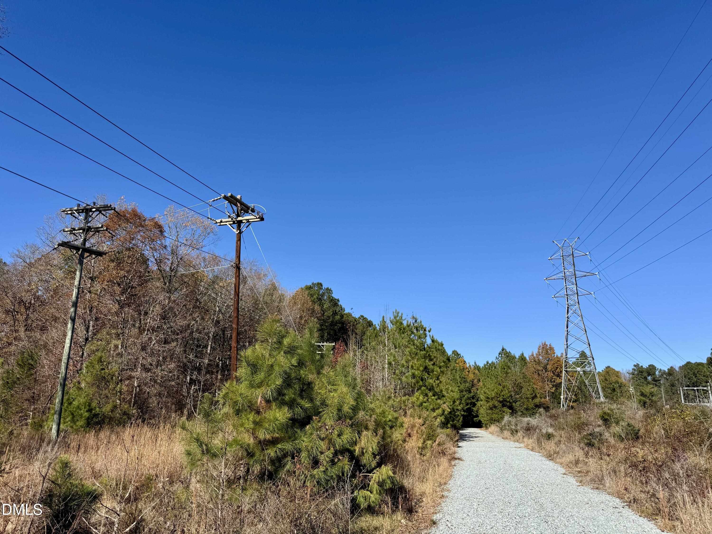 2207 Hamlin Road Property Photo 4