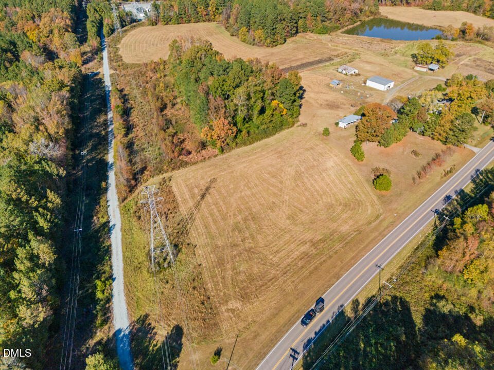 2207 Hamlin Road Property Photo 18