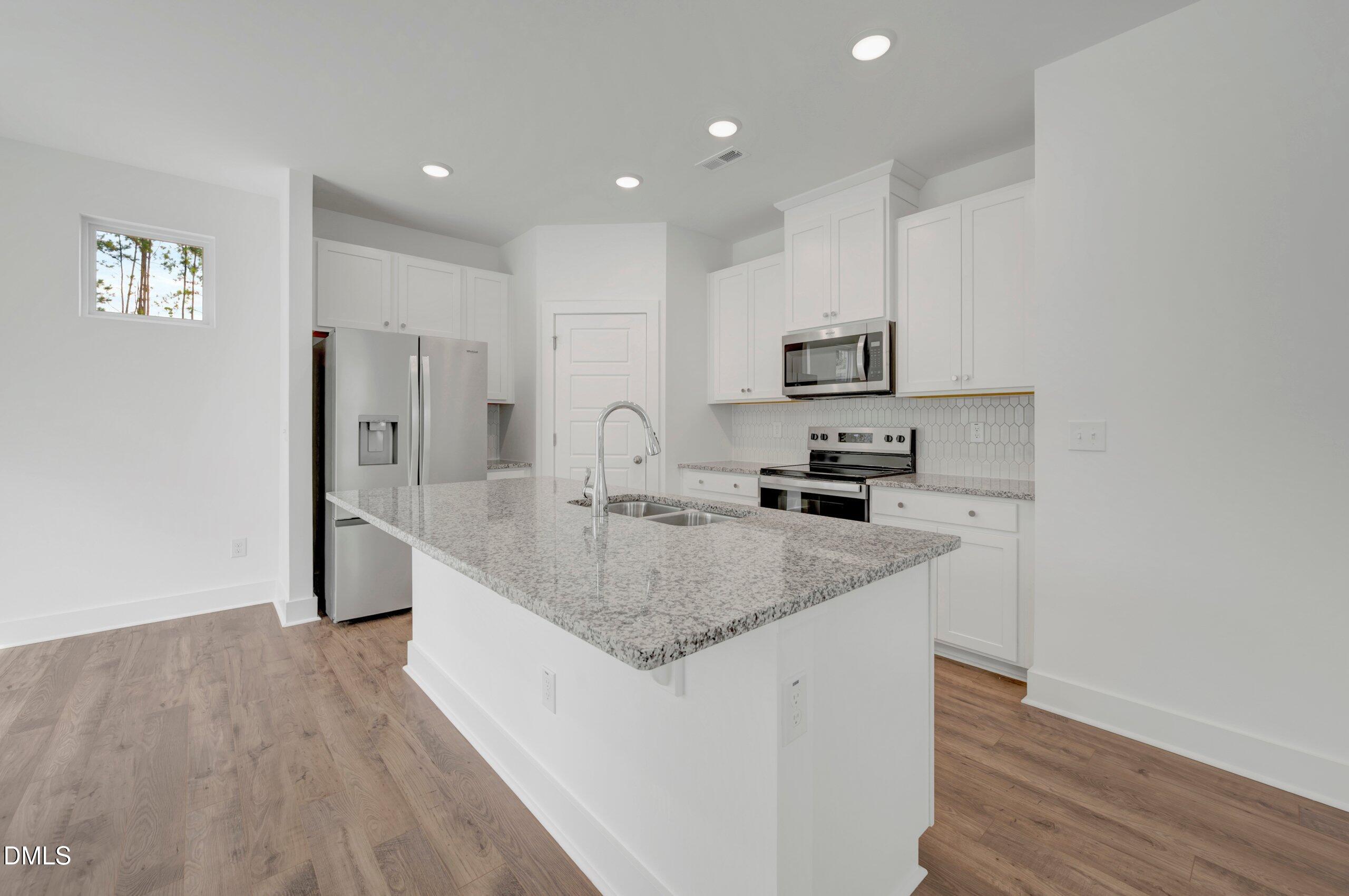 47 Cypress Moss Court Property Photo 8