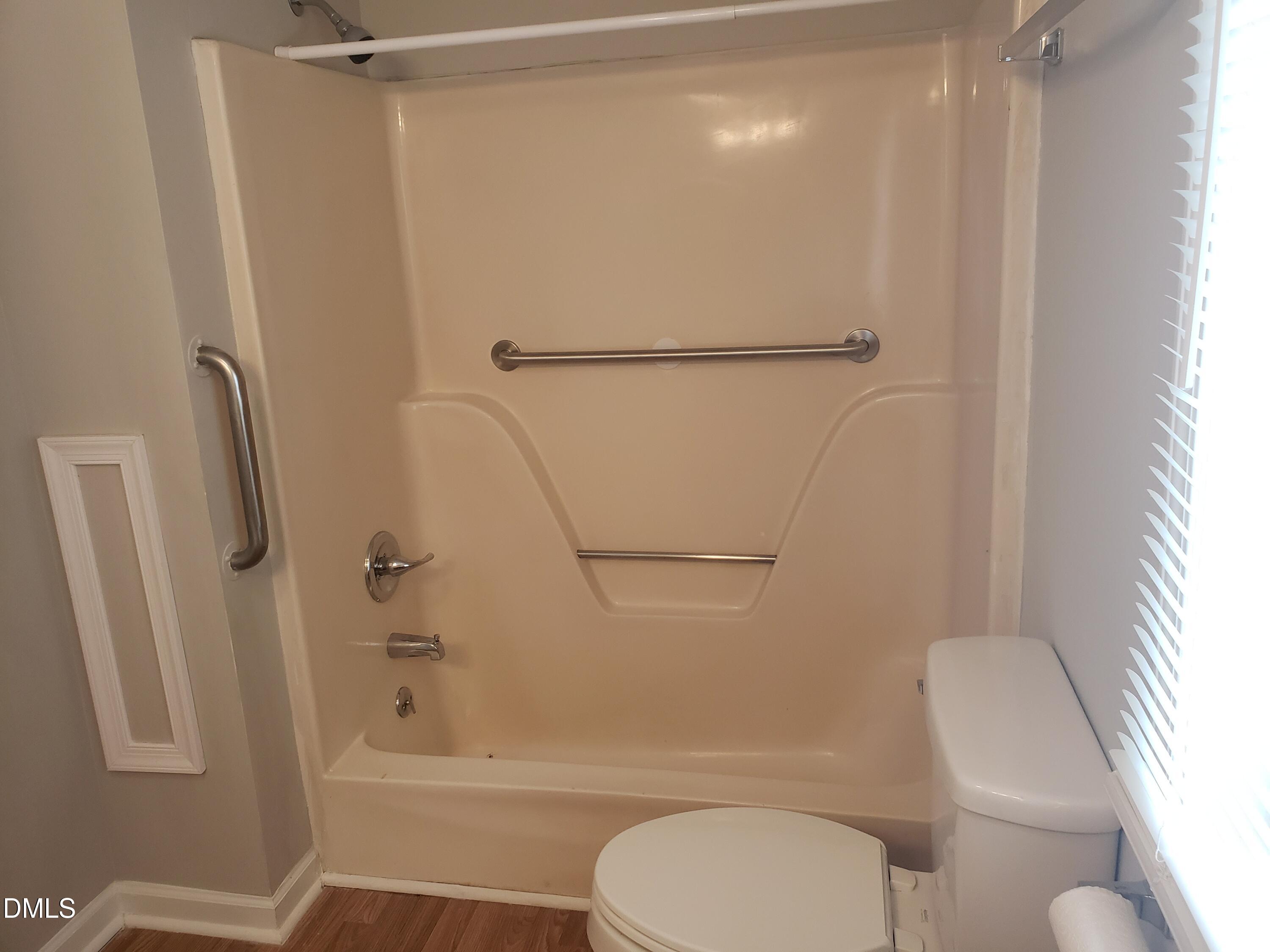 306 S Moore Street Property Photo 8