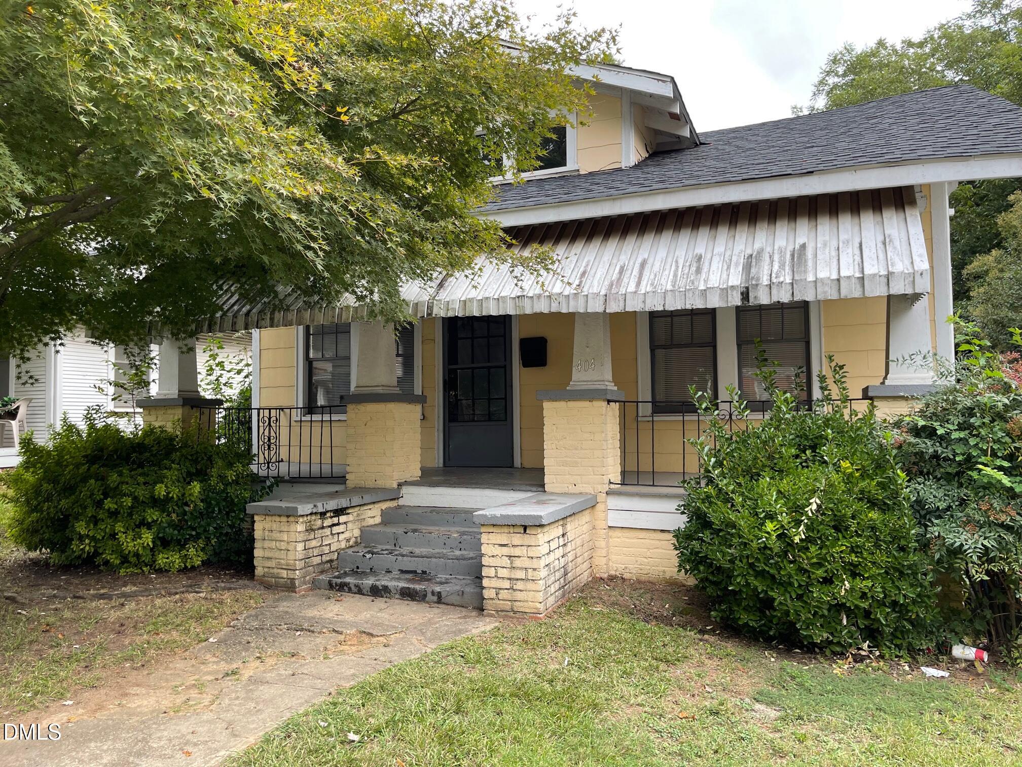 404 Chamberlain Street A Property Photo 2