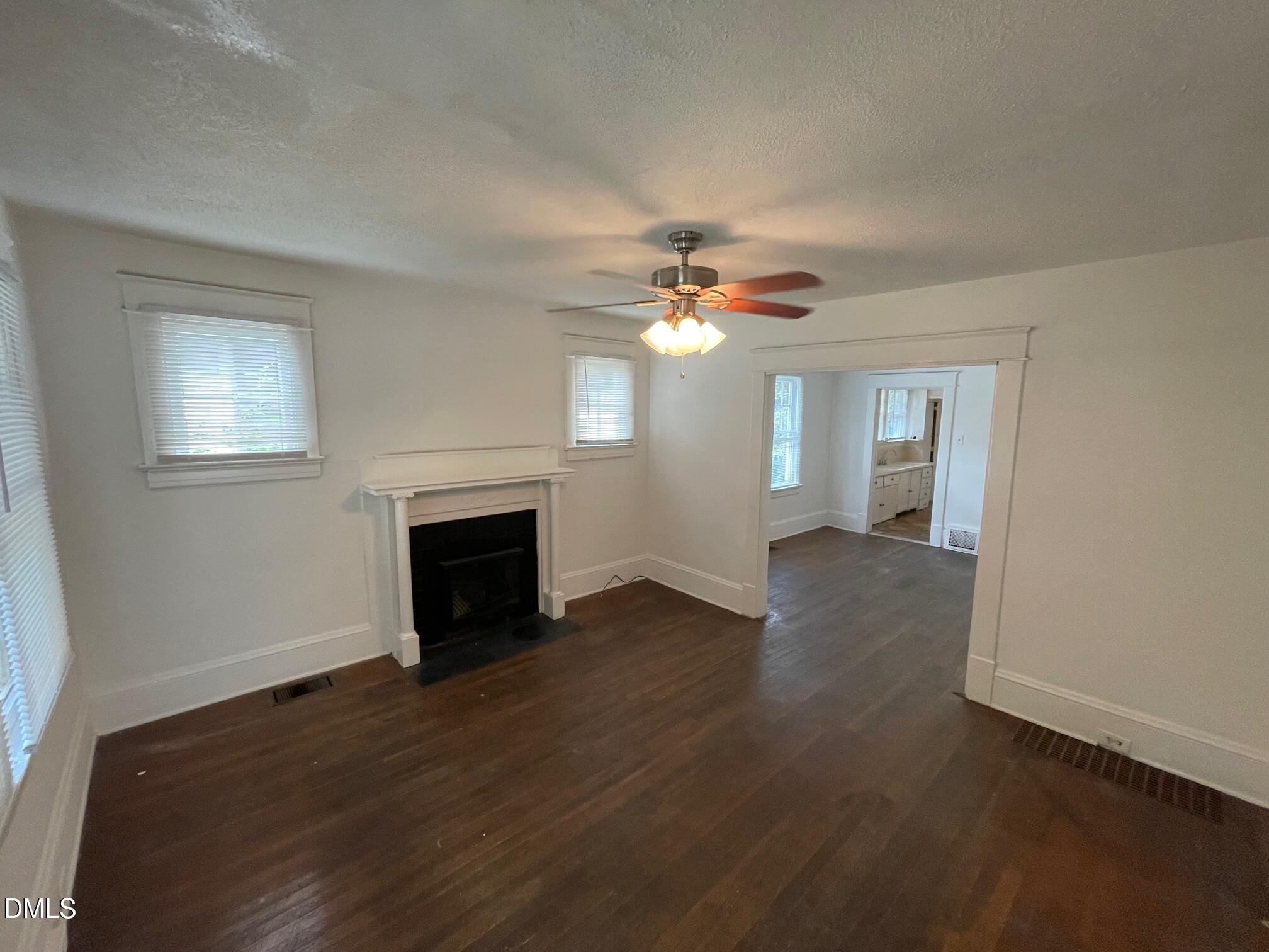404 Chamberlain Street A Property Photo 4