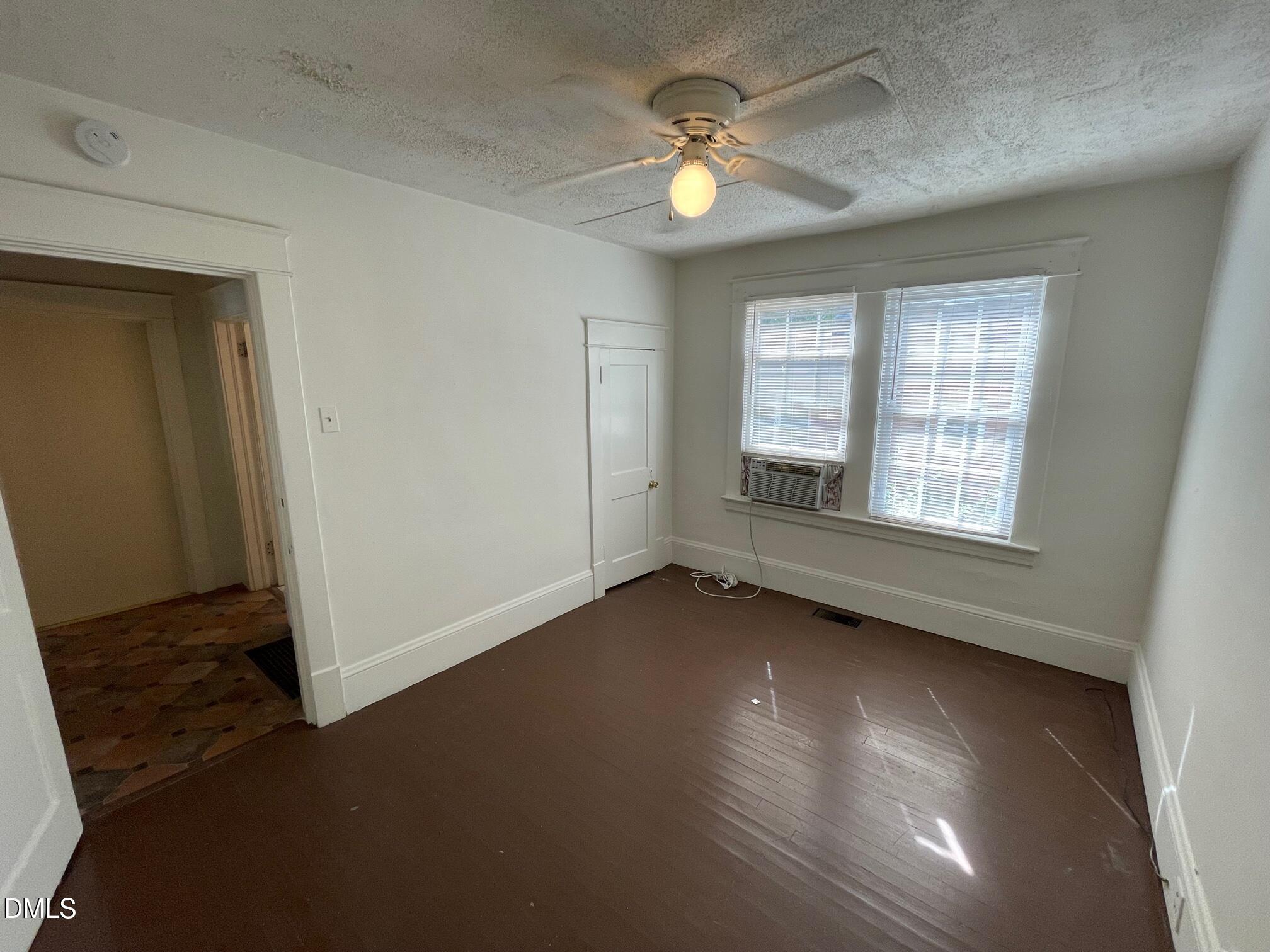 404 Chamberlain Street A Property Photo 11