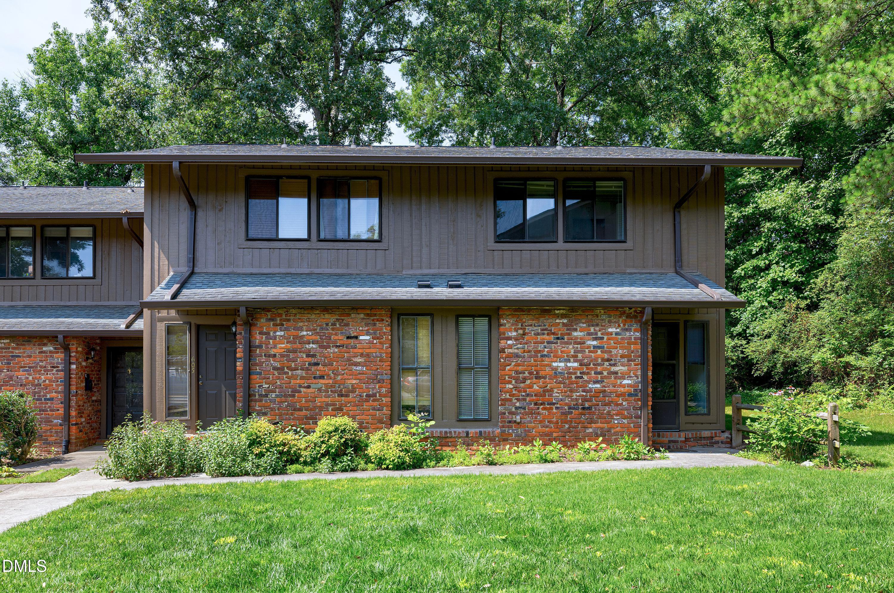 606 Oak Tree Drive Property Photo 1