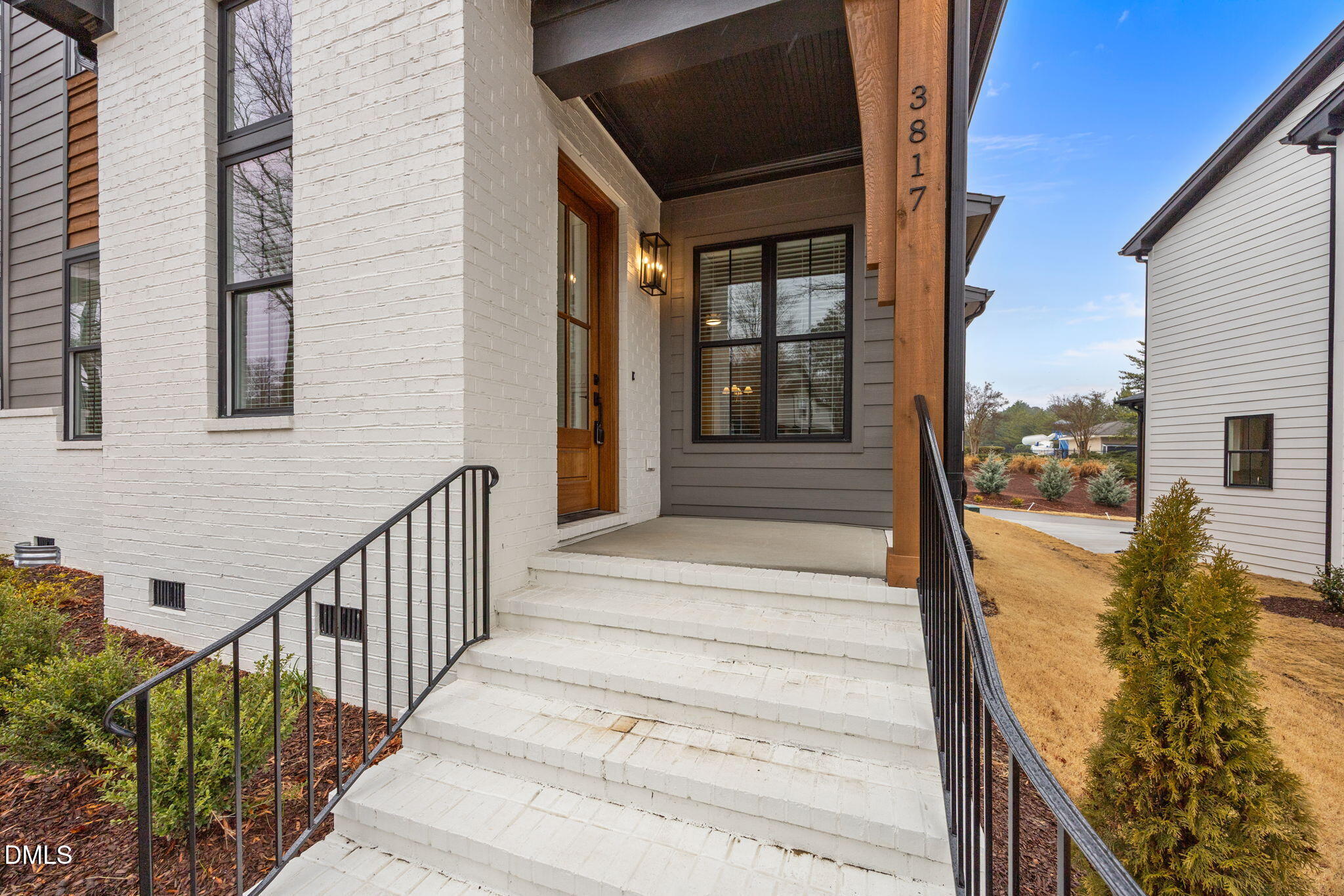 3817 Coach Lantern Avenue Property Photo 4
