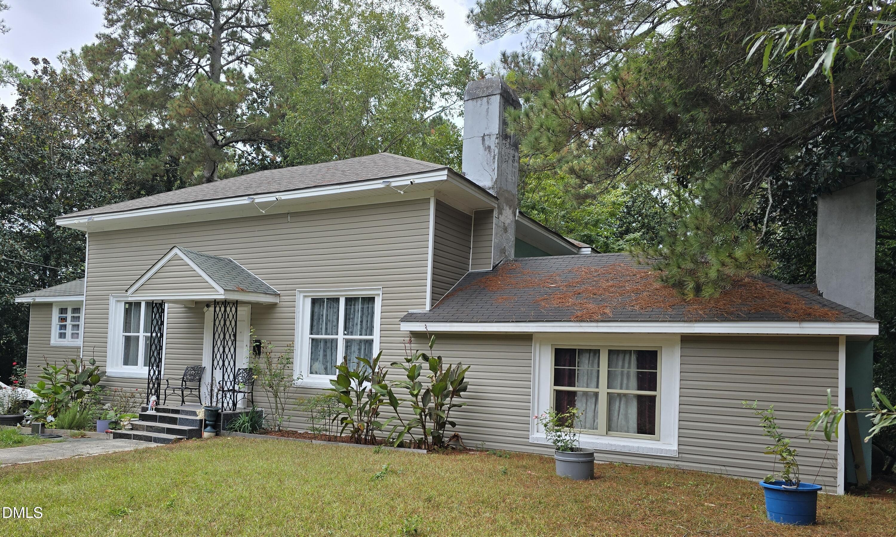 1014 N Independence Street Property Photo 1