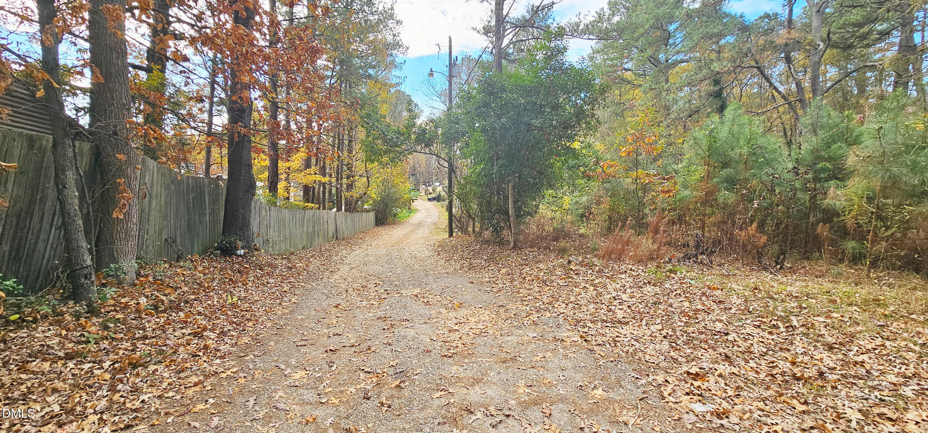 6026 Colonial Drive Property Photo 1