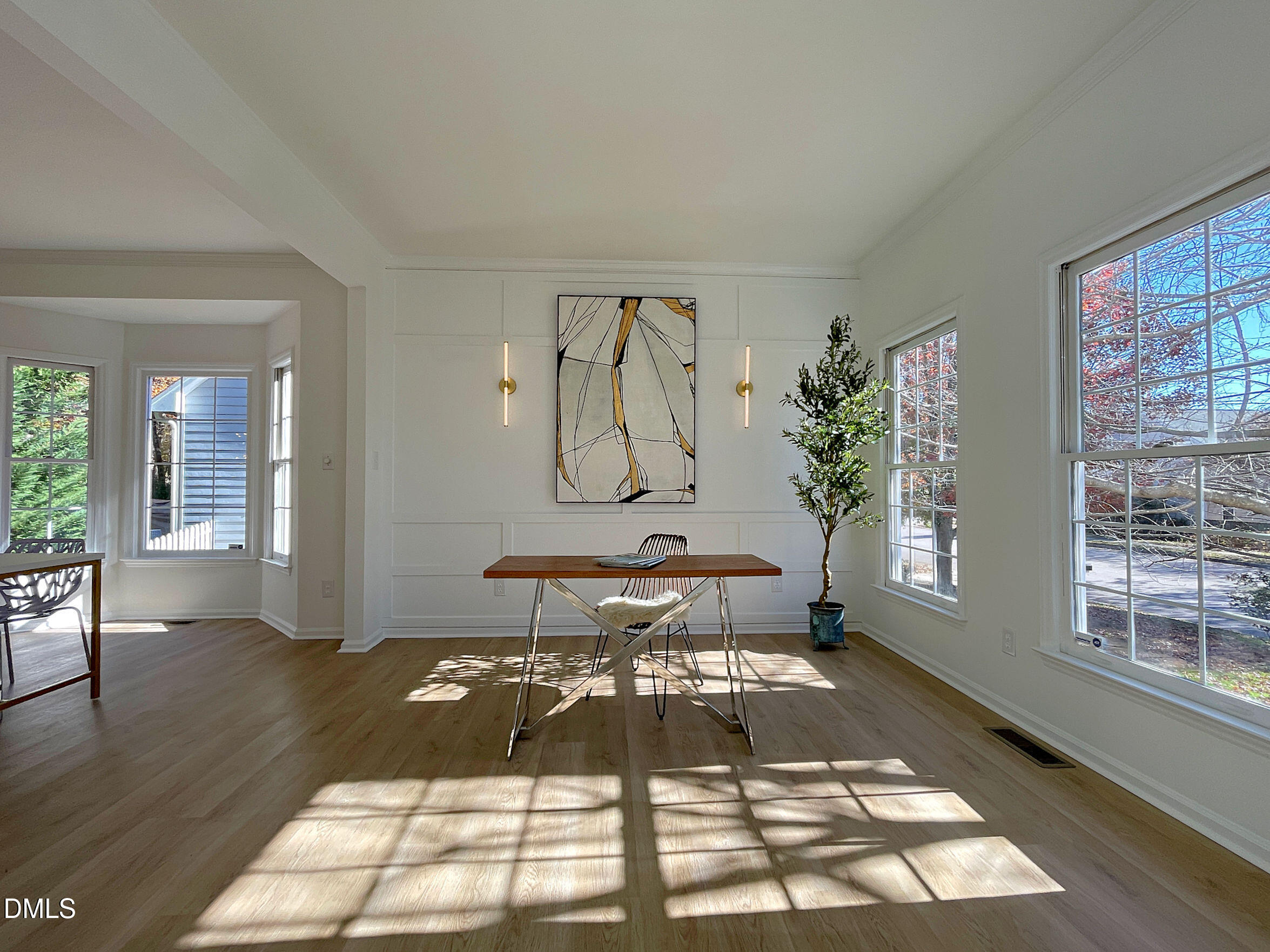 9332 Leslieshire Drive Property Photo 3