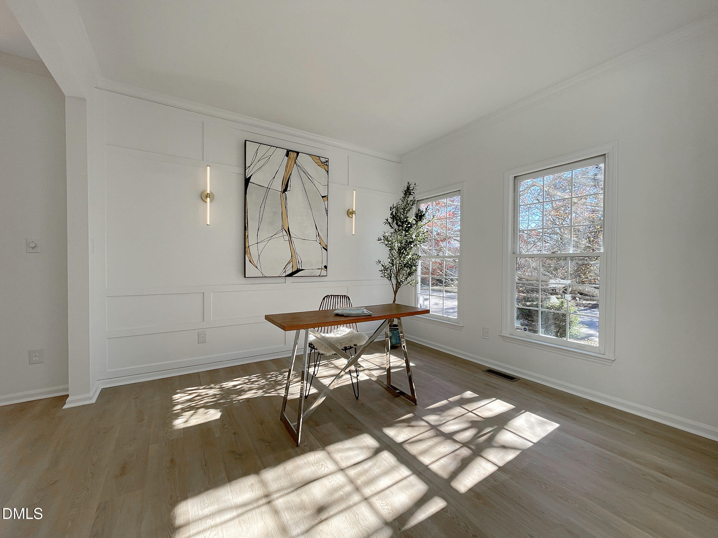 9332 Leslieshire Drive Property Photo 4