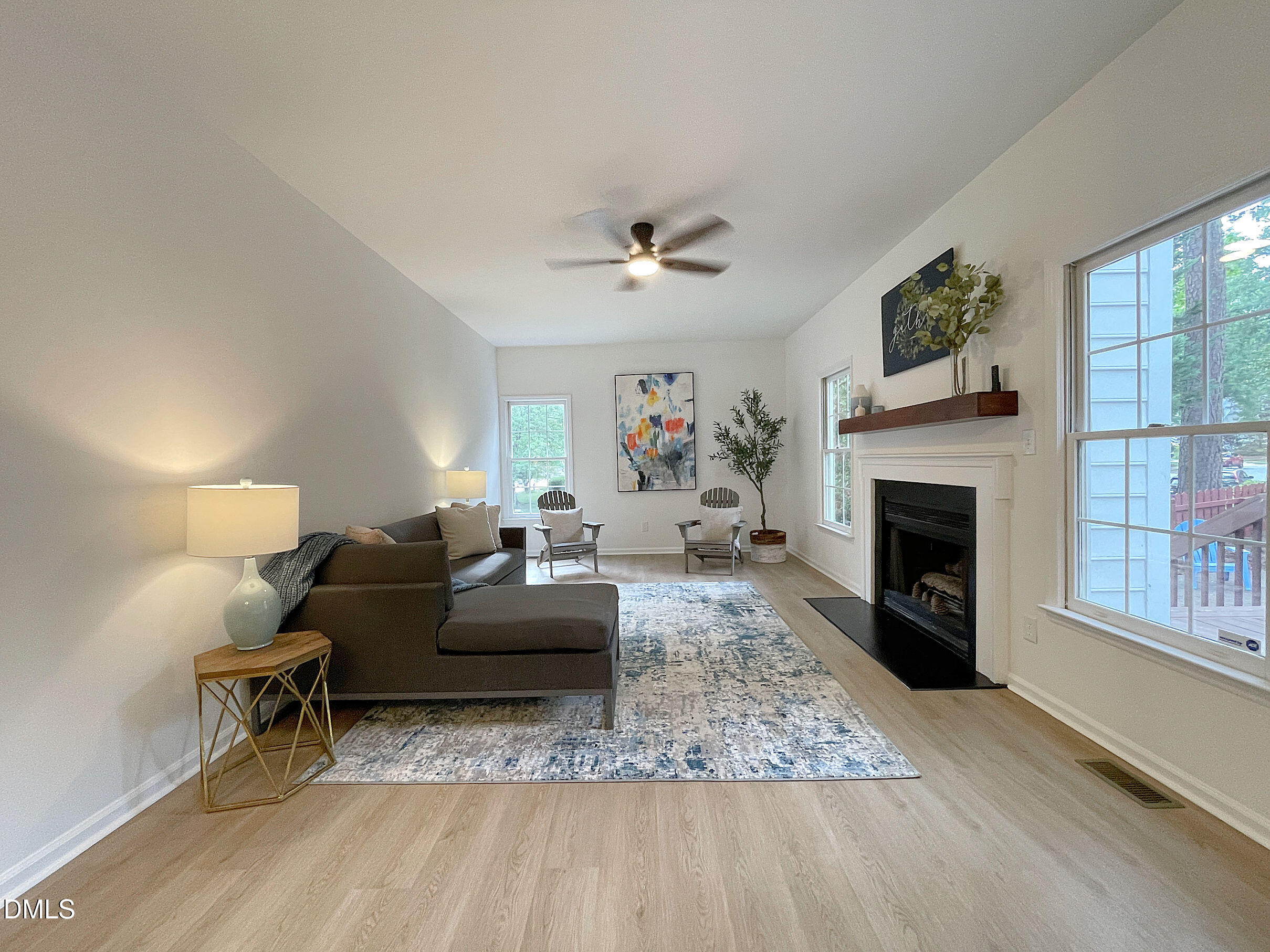 9332 Leslieshire Drive Property Photo 8