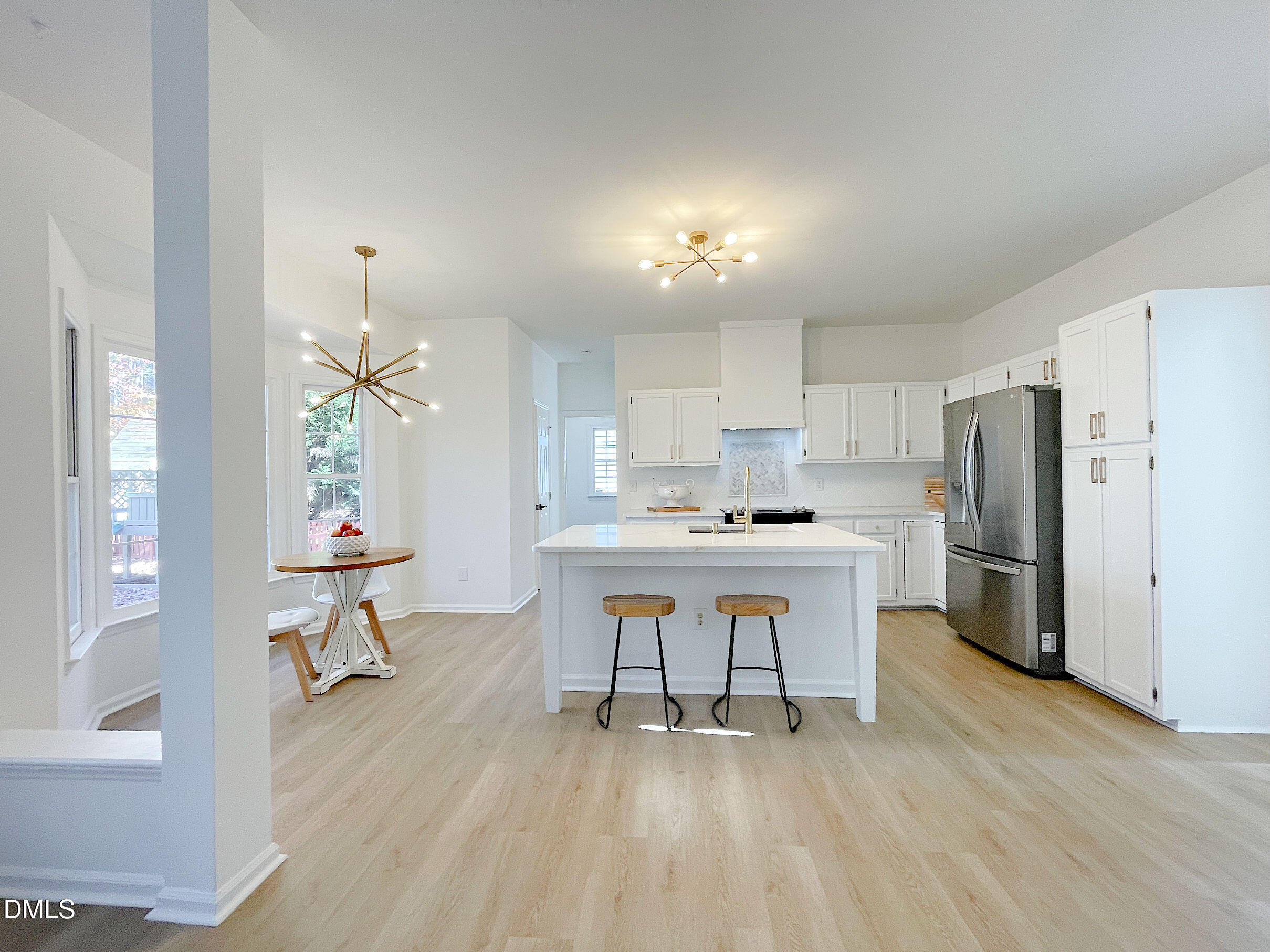 9332 Leslieshire Drive Property Photo 10