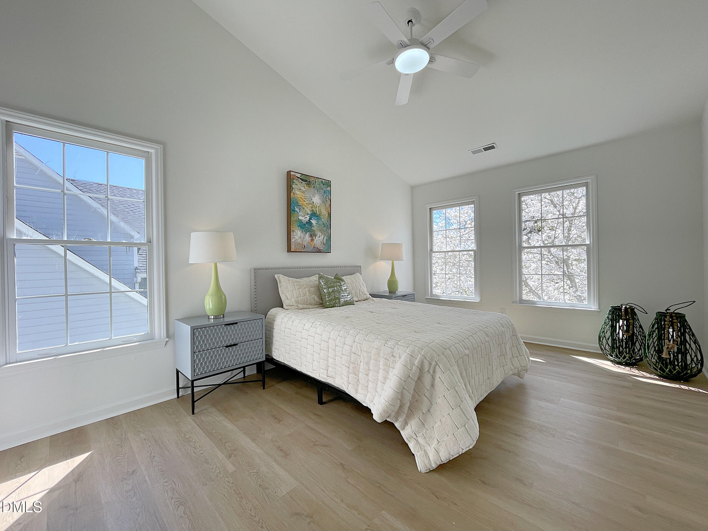 9332 Leslieshire Drive Property Photo 20