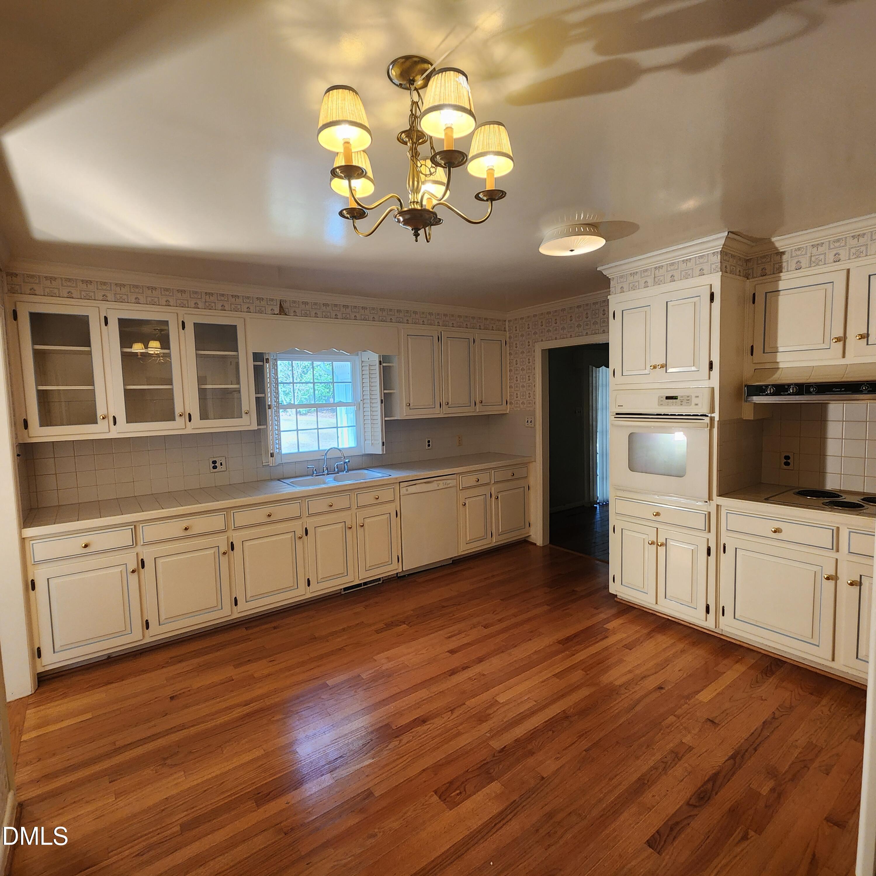 744 Durham Road Property Photo 4