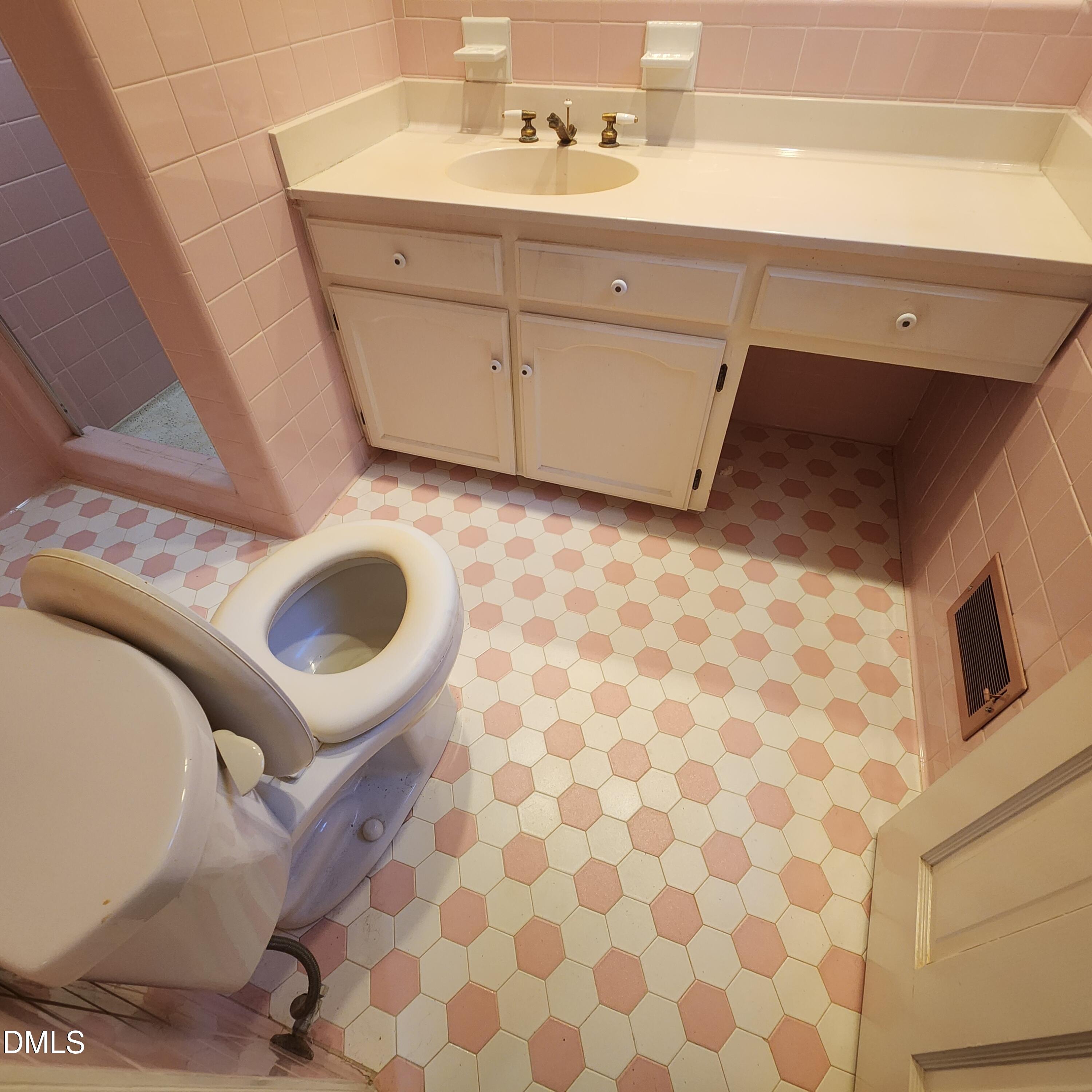 744 Durham Road Property Photo 16