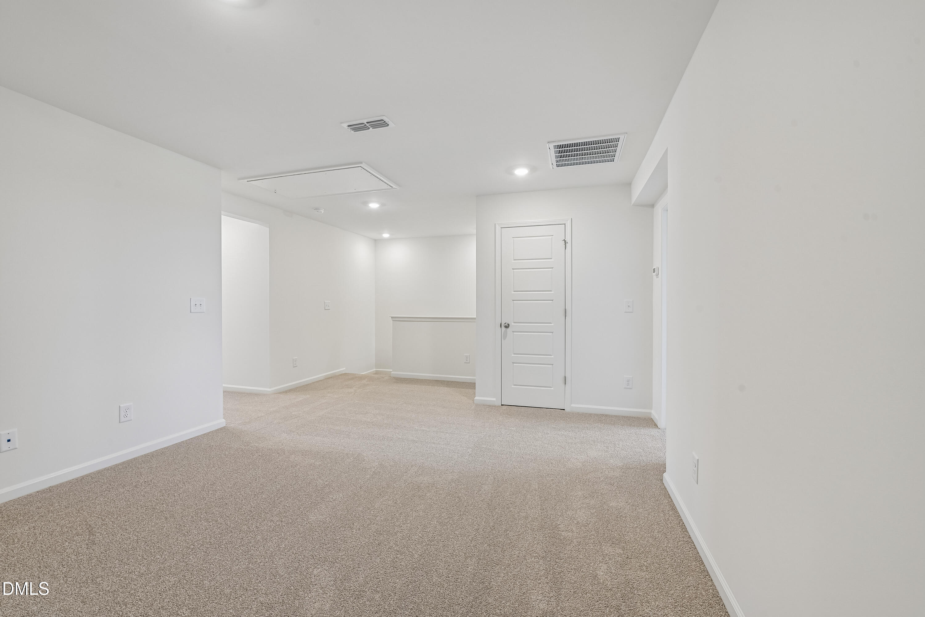 519 Sunset Lake Drive Property Photo 18