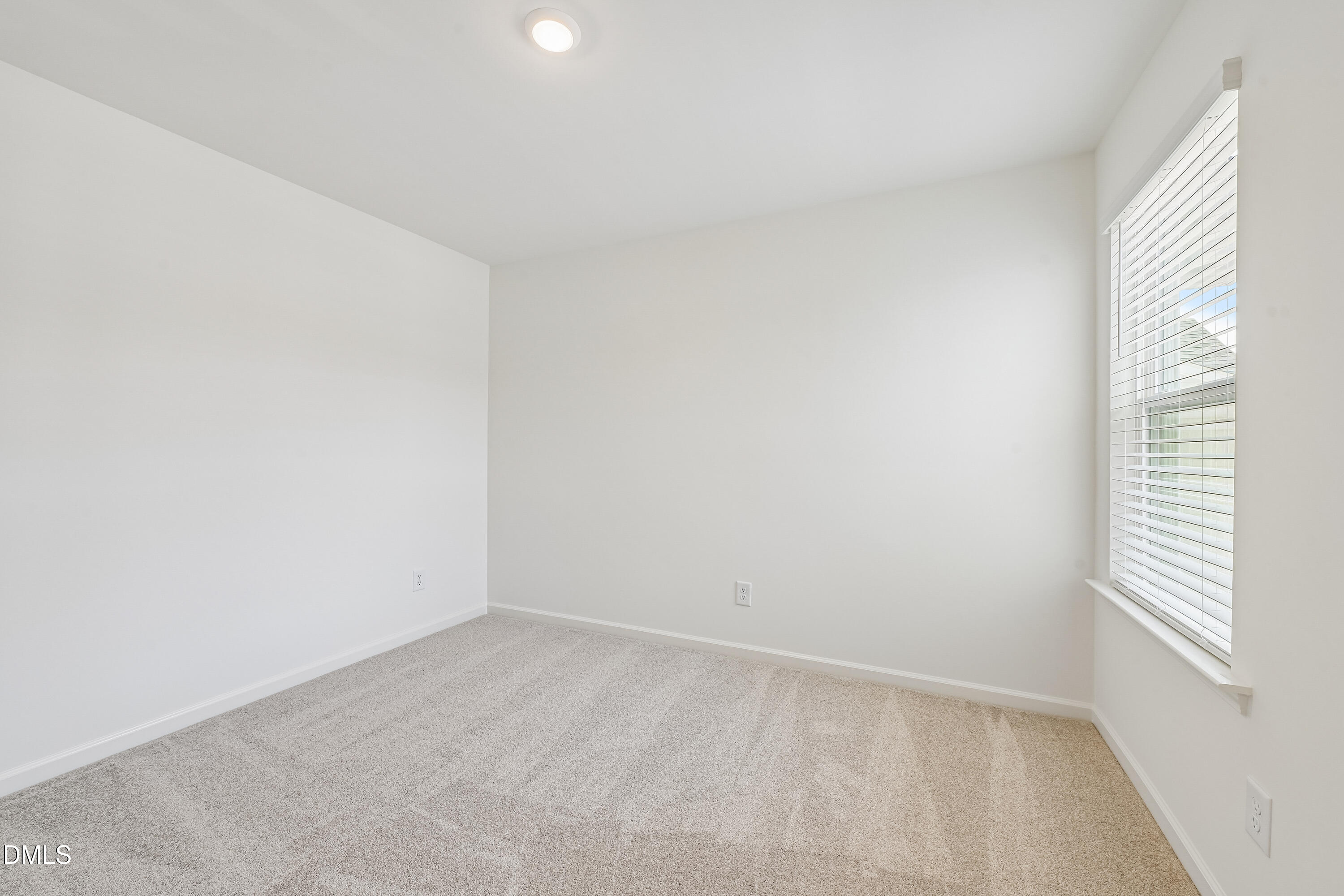 519 Sunset Lake Drive Property Photo 27