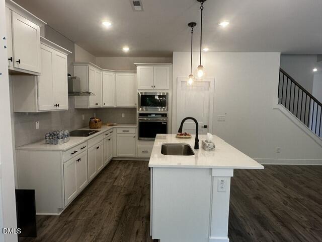 16 Leslie Court Property Photo 9