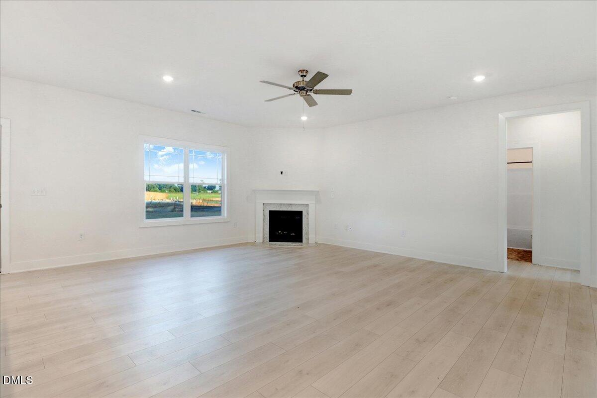16 Leslie Court Property Photo 12