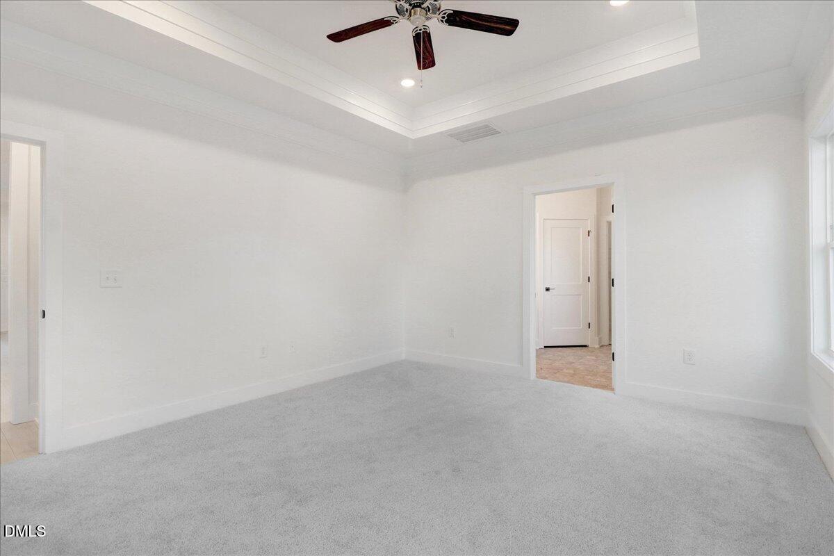 16 Leslie Court Property Photo 17