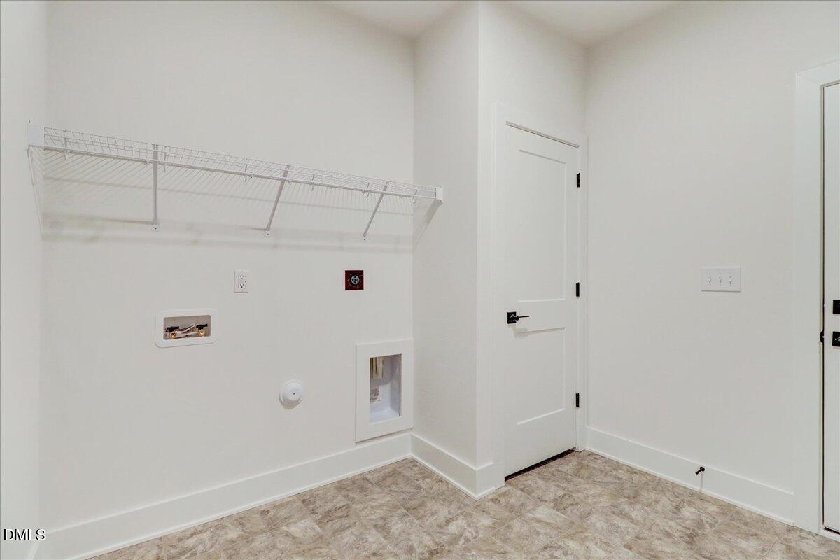 16 Leslie Court Property Photo 26