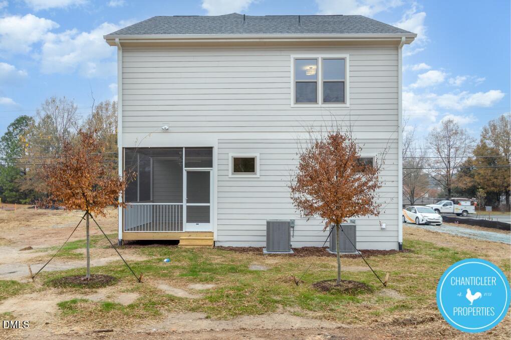 2307 Broad Street Property Photo 3