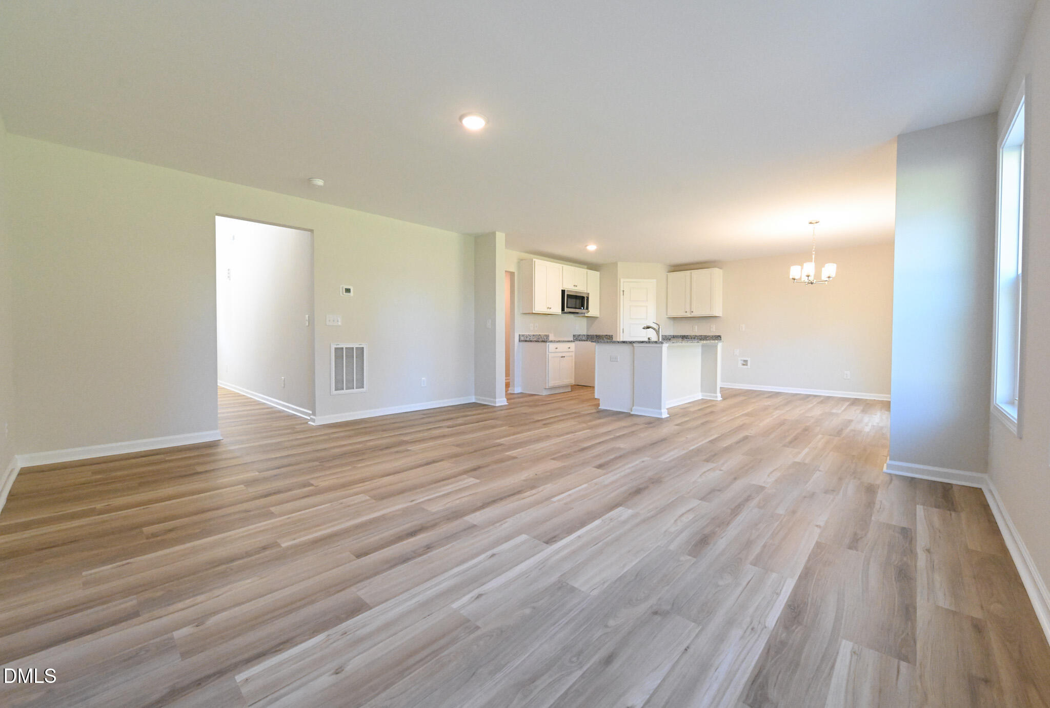209 Hill Valley Drive Property Photo 6