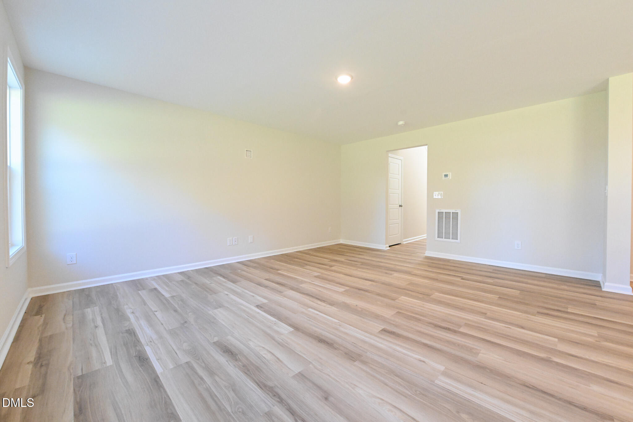 209 Hill Valley Drive Property Photo 7