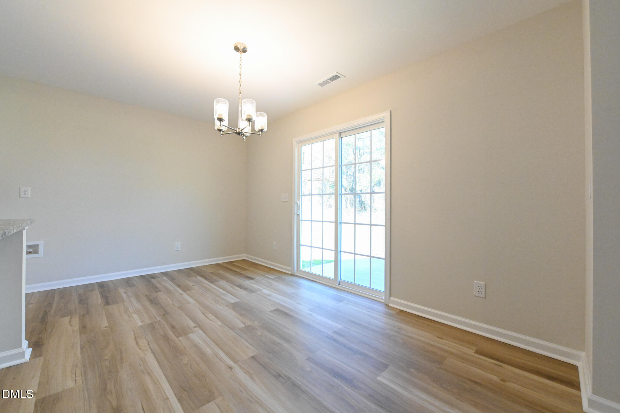 209 Hill Valley Drive Property Photo 8