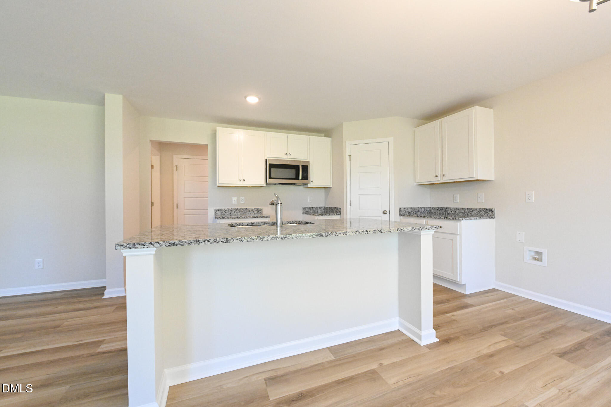 209 Hill Valley Drive Property Photo 11