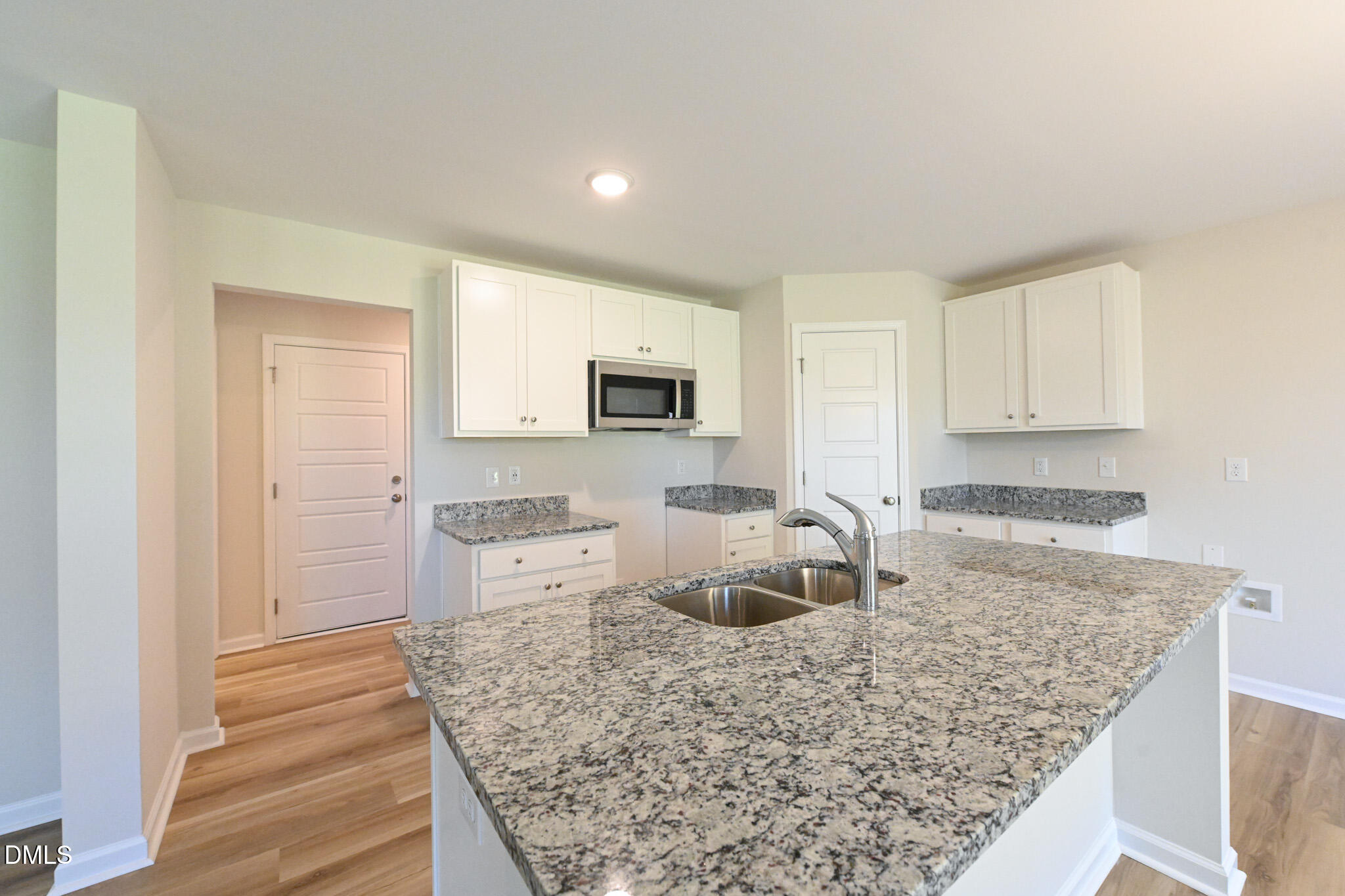 209 Hill Valley Drive Property Photo 12