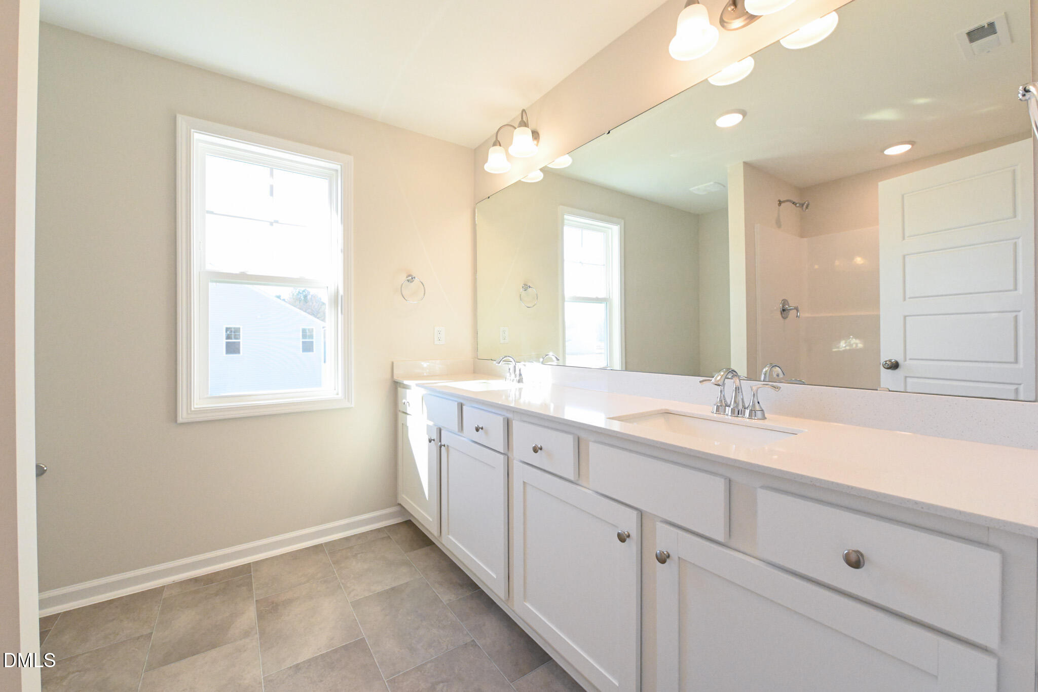 209 Hill Valley Drive Property Photo 19