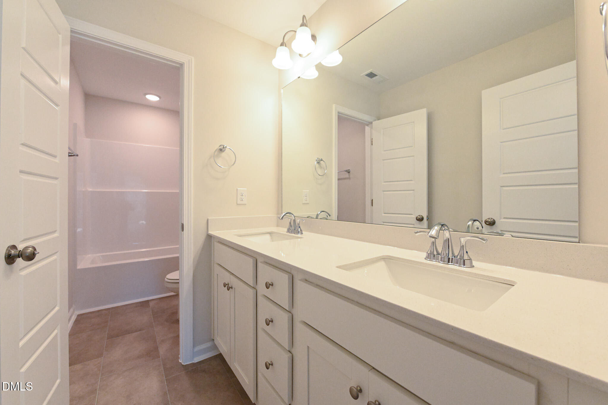 209 Hill Valley Drive Property Photo 23