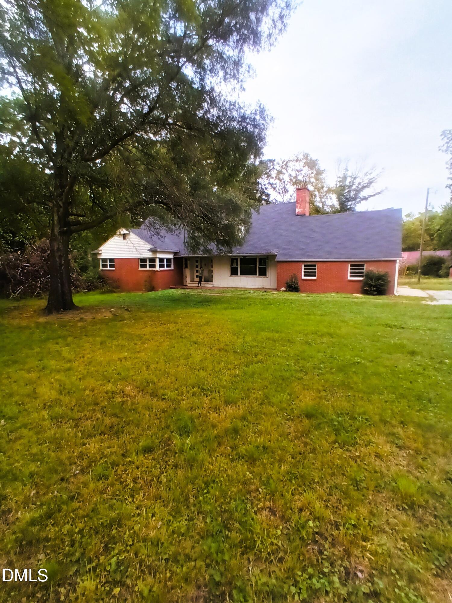 7856 Boston Road Property Photo 2