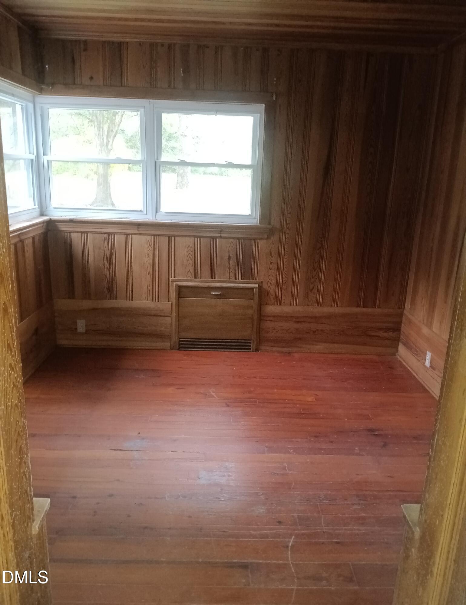 7856 Boston Road Property Photo 8