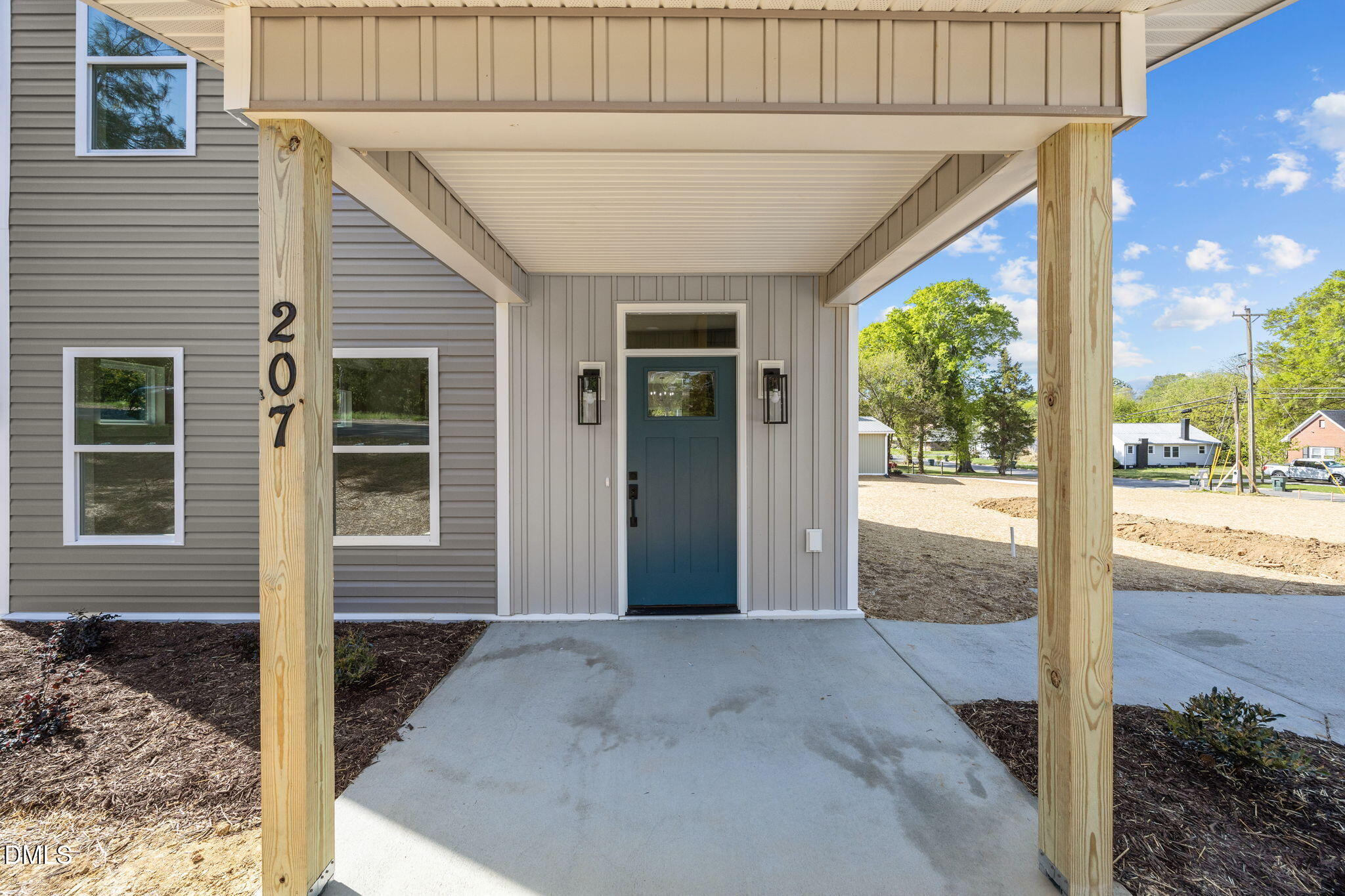 207 E Parker Street Property Photo 10