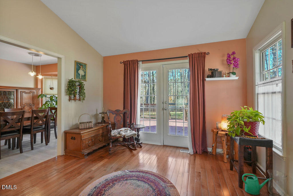 6701 Westborough Drive Property Photo 6