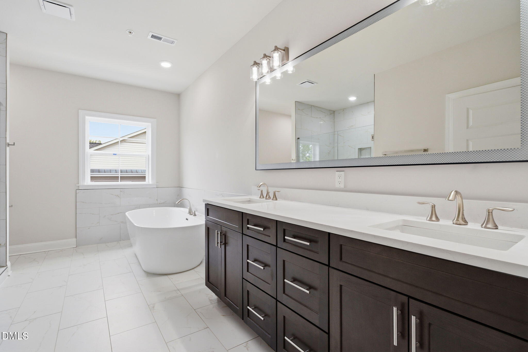 1600 Gathering Park Circle 204 Property Photo 16