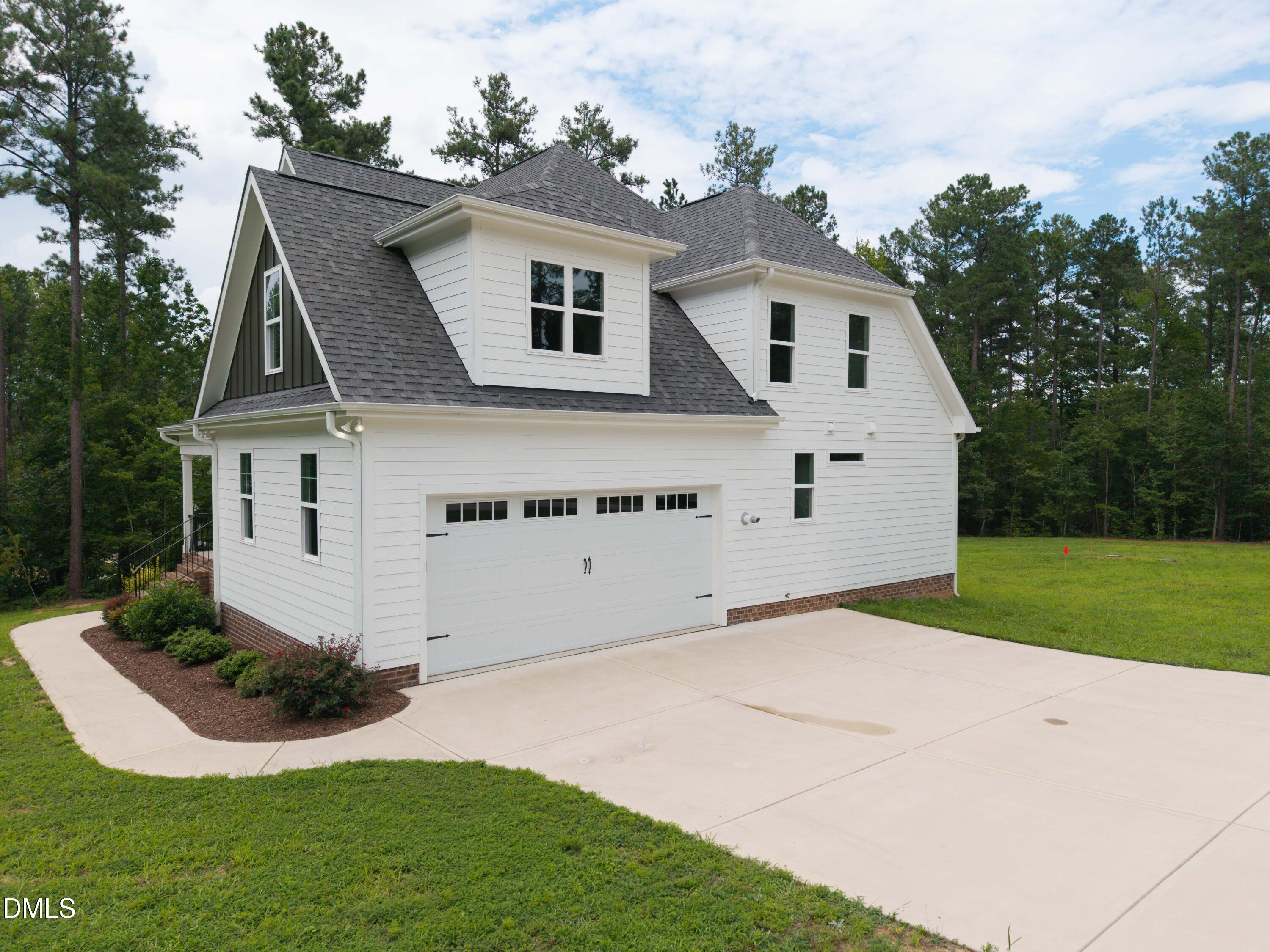 190 Whistlers Cove Property Photo 51