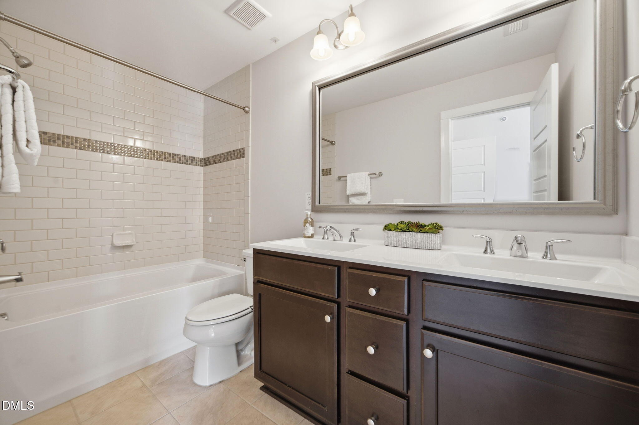 2800 Bedford Green Drive 106 Property Photo 13