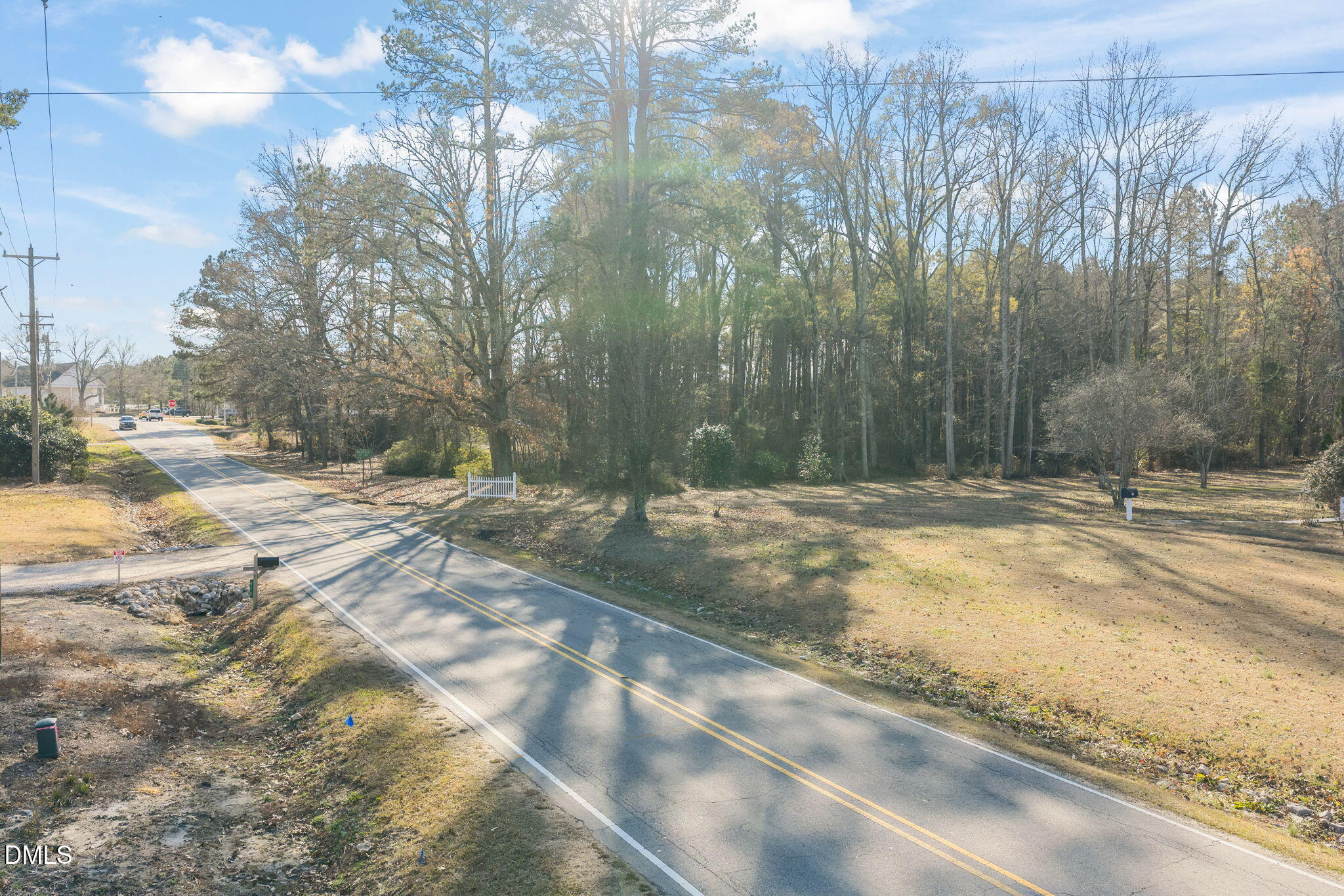 913 Edgemont Road Property Photo 4