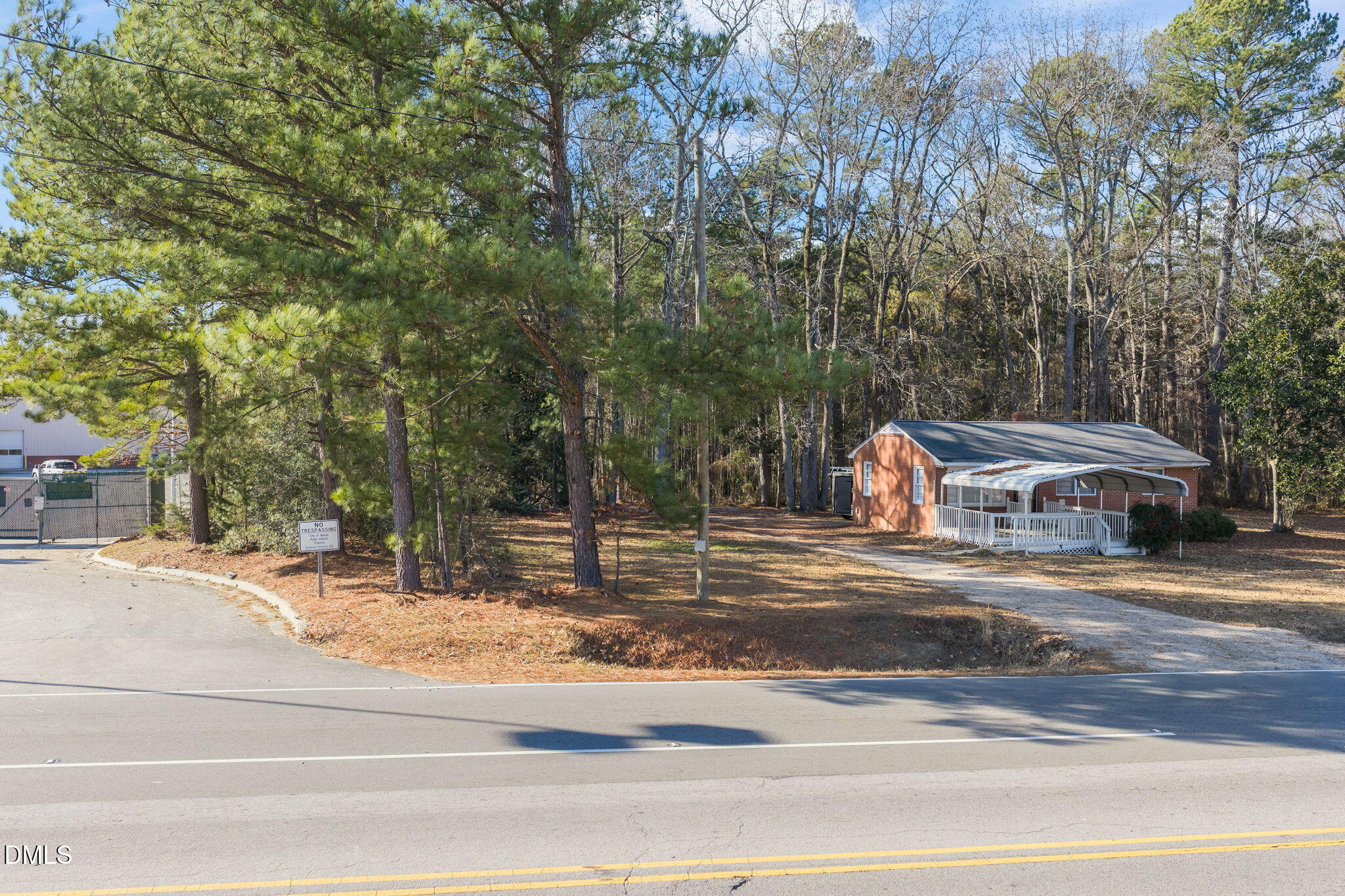 913 Edgemont Road Property Photo 7