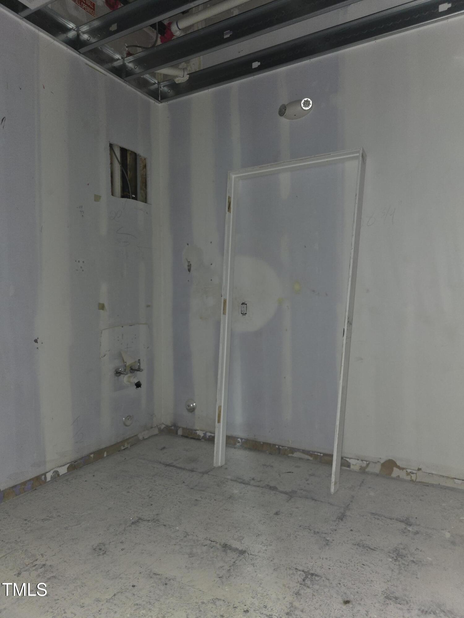 701 Mutual Court 200 Property Photo 33