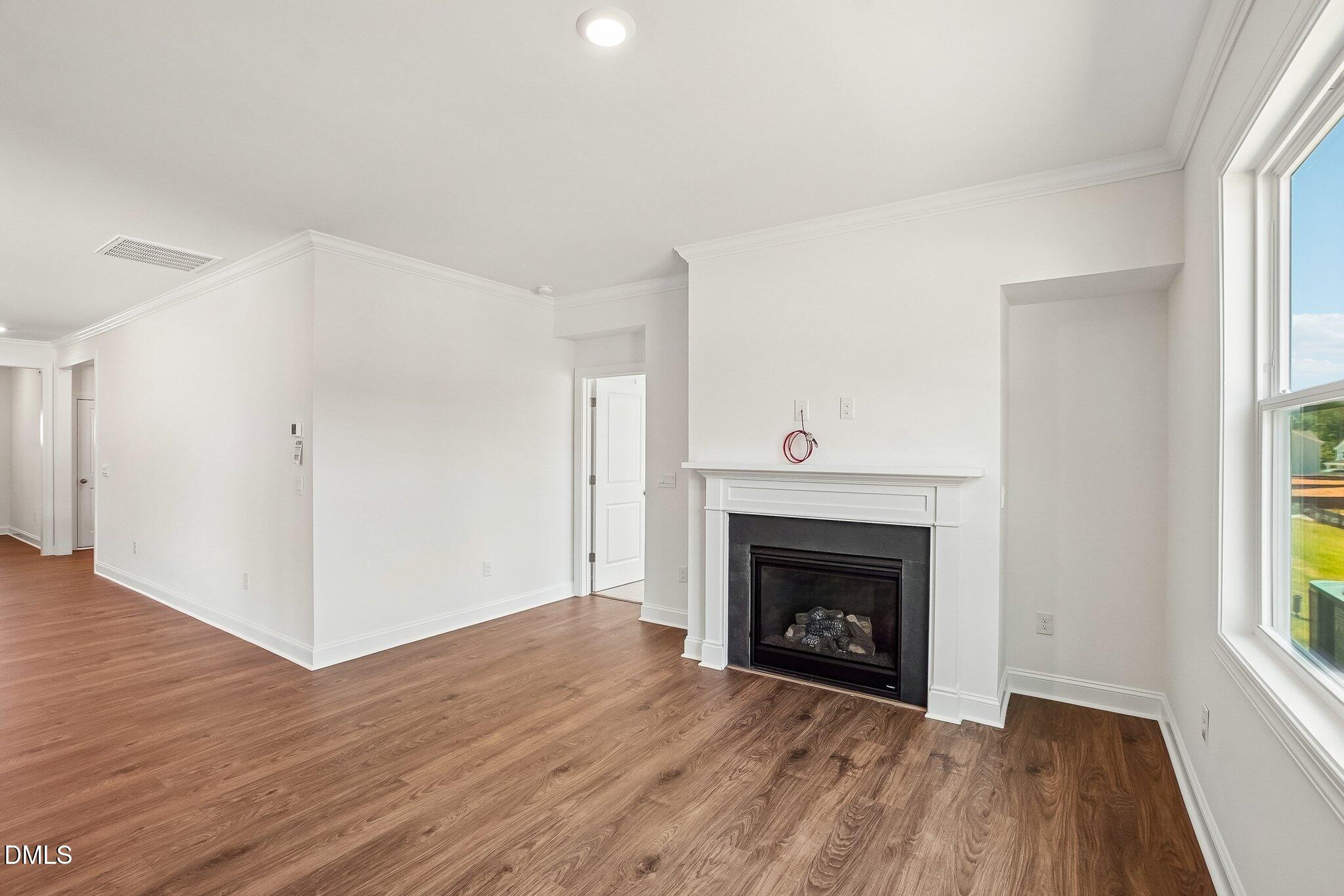 2200 Warbler Drive Property Photo 5