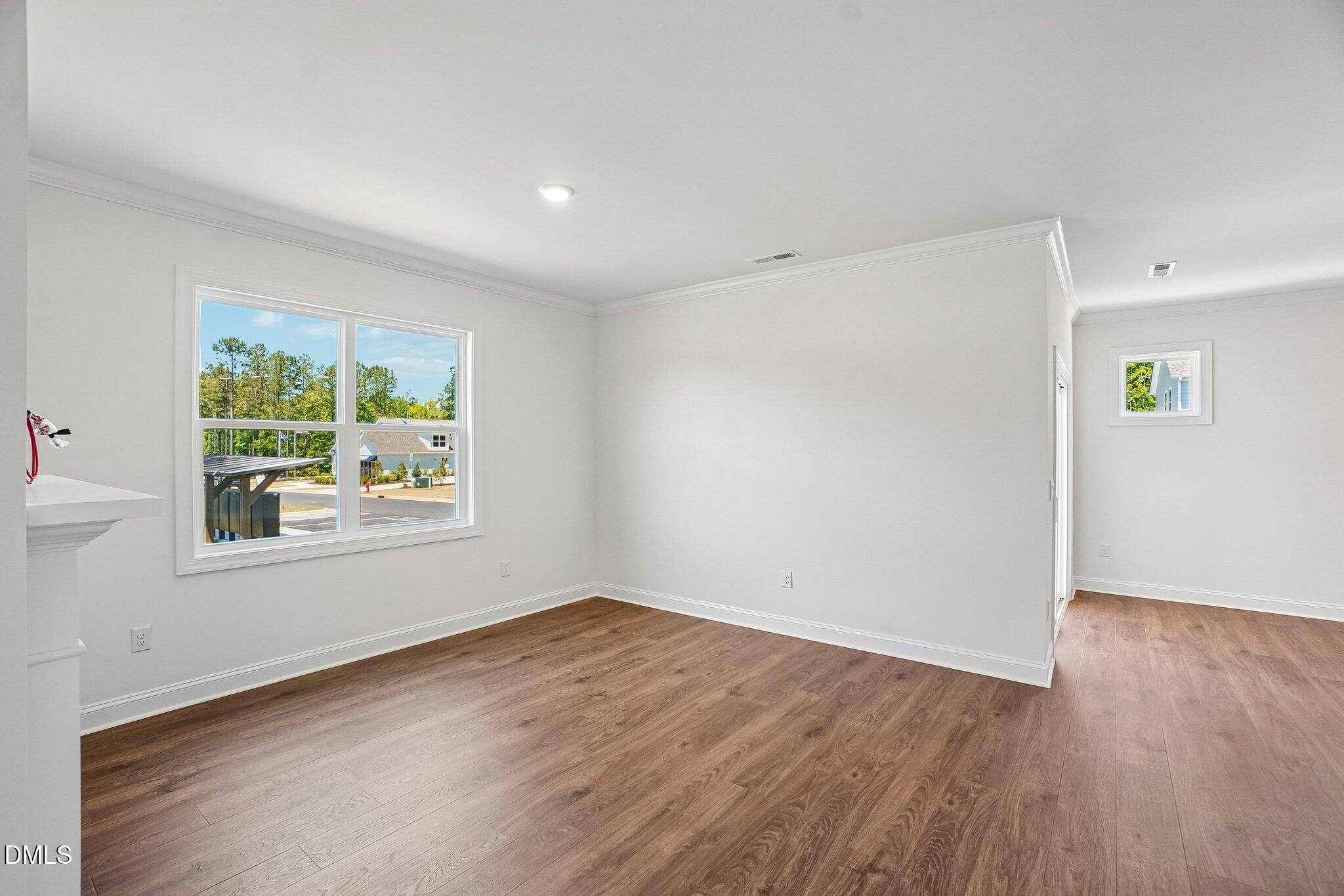 2200 Warbler Drive Property Photo 9