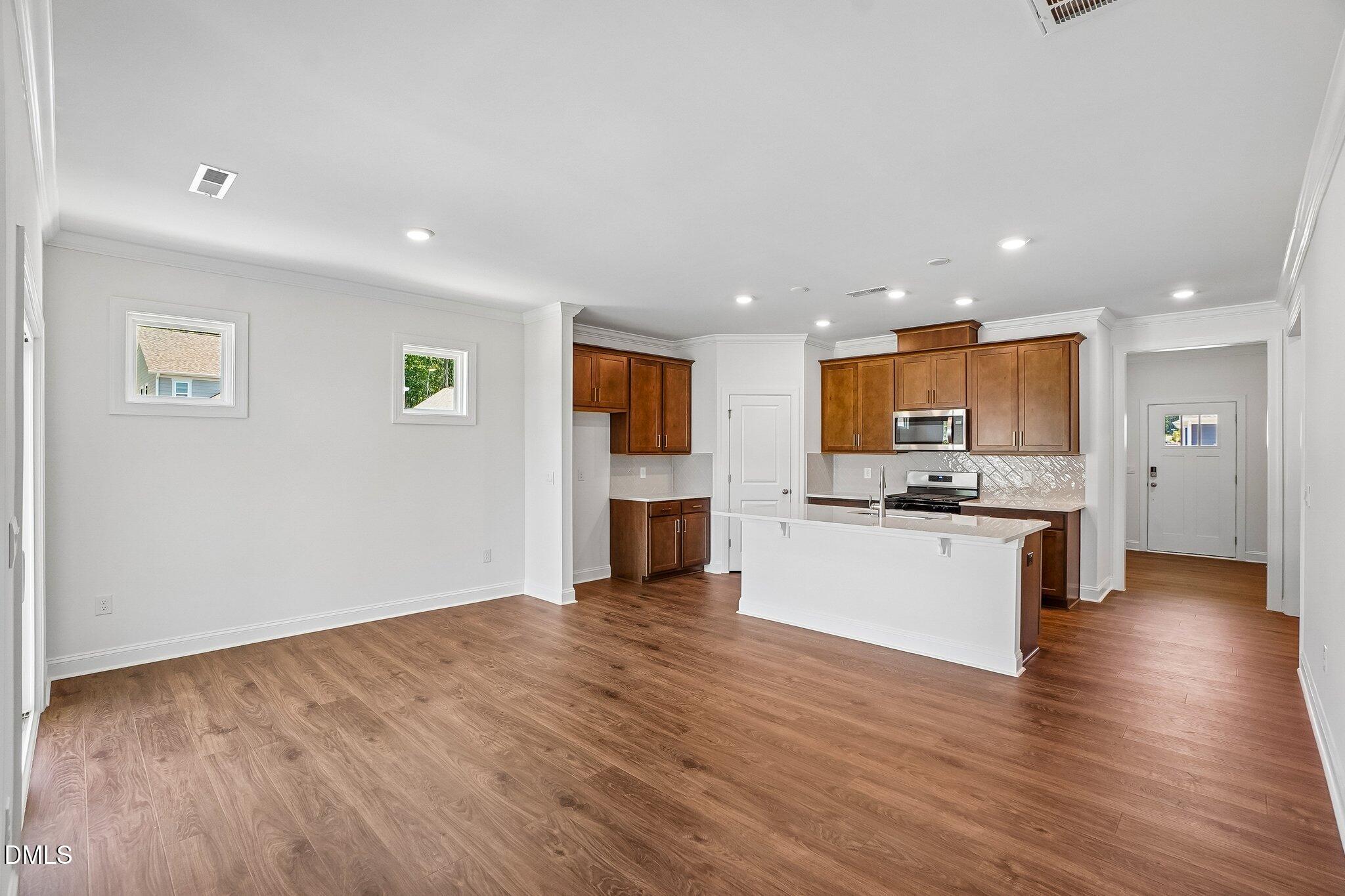 2200 Warbler Drive Property Photo 15