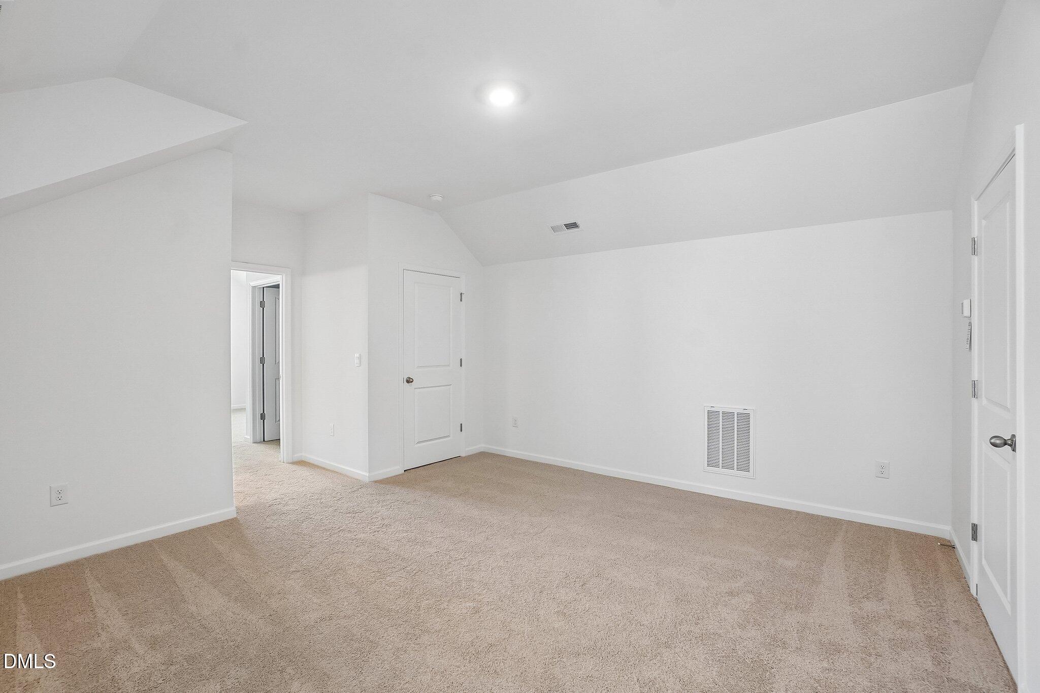 2200 Warbler Drive Property Photo 19